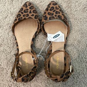 NWT Cheetah Print Flats